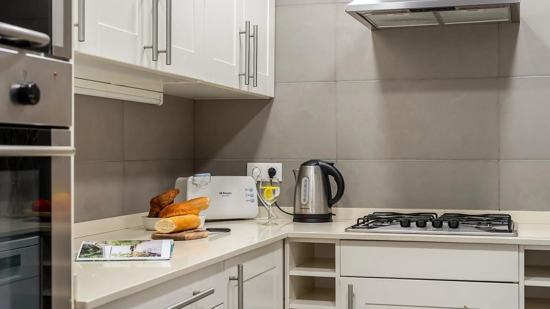 Canela Homes Barcelona Casp إسبانيا